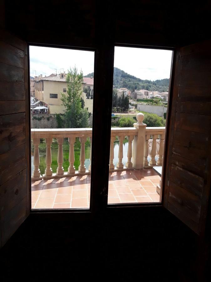 Albergue Valderrobres Auto Check-In Exterior photo