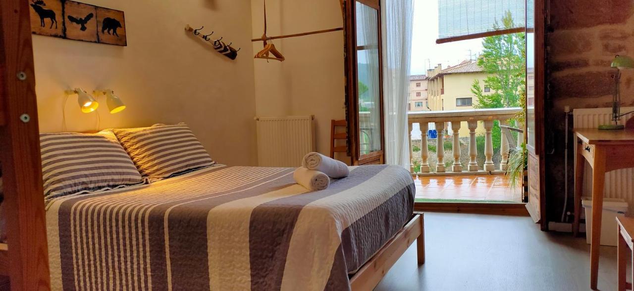 Albergue Valderrobres Auto Check-In Exterior photo